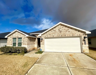 31710 Carlisle Cove Ct - Photo Thumbnail 1