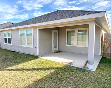 31710 Carlisle Cove Ct - Photo Thumbnail 12