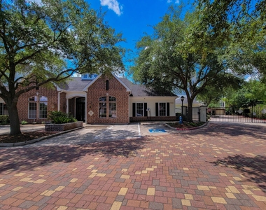 9200 Westheimer Road - Photo Thumbnail 31
