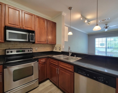 9200 Westheimer Road - Photo Thumbnail 5