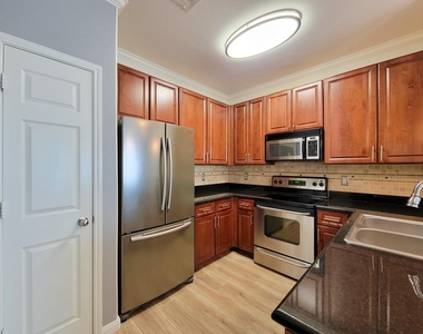 9200 Westheimer Road - Photo Thumbnail 4