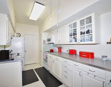 2425 Underwood Street - Photo Thumbnail 17