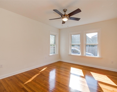 2208 Blodgett Street - Photo Thumbnail 27