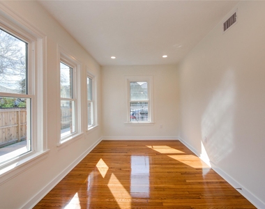 2208 Blodgett Street - Photo Thumbnail 17