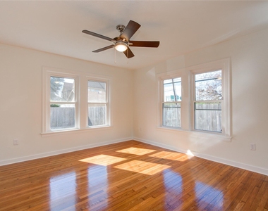 2208 Blodgett Street - Photo Thumbnail 23