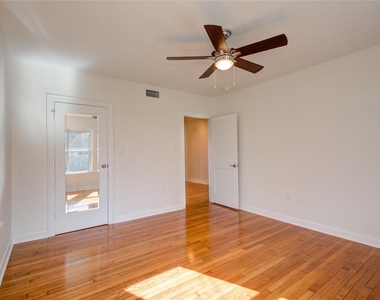 2208 Blodgett Street - Photo Thumbnail 24