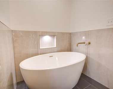 2208 Blodgett Street - Photo Thumbnail 21