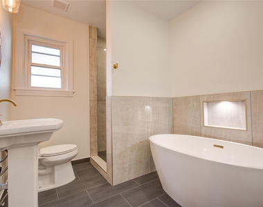 2208 Blodgett Street - Photo Thumbnail 20