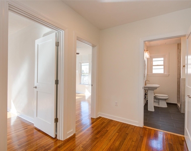 2208 Blodgett Street - Photo Thumbnail 19