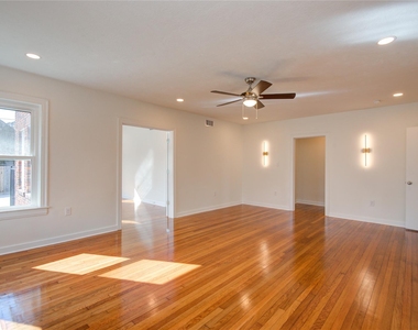 2208 Blodgett Street - Photo Thumbnail 16