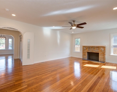2208 Blodgett Street - Photo Thumbnail 14