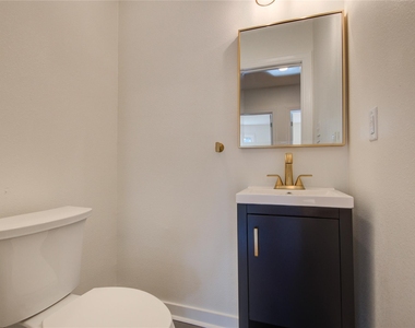 2208 Blodgett Street - Photo Thumbnail 26