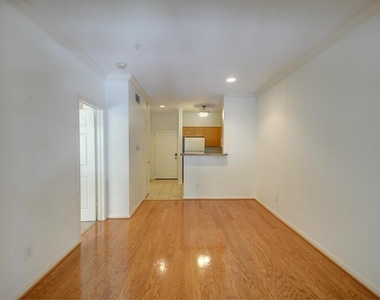 3231 Allen Parkway - Photo Thumbnail 8