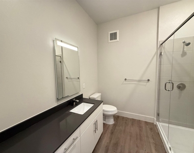 641 W Crosstimbers Street - Photo Thumbnail 4