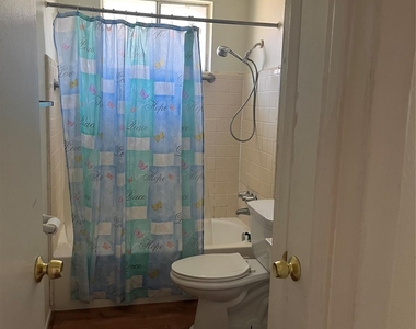 10822 Langdon Lane - Photo Thumbnail 11