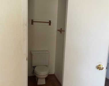 10822 Langdon Lane - Photo Thumbnail 9