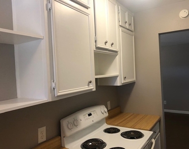 10910 Highway 36 - Photo Thumbnail 4