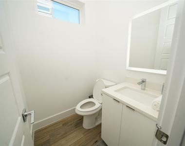 4607 Edmund Street - Photo Thumbnail 23