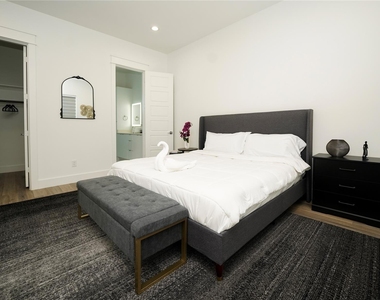 4607 Edmund Street - Photo Thumbnail 33