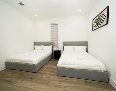 4607 Edmund Street - Photo Thumbnail 34