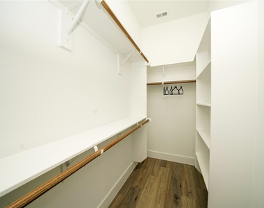 4607 Edmund Street - Photo Thumbnail 18
