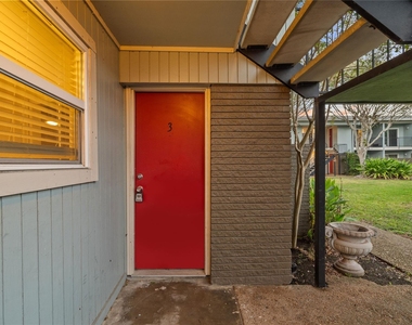 102 Strand Street - Photo Thumbnail 14