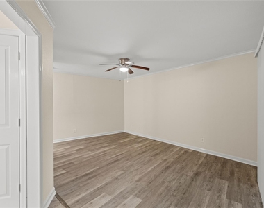 102 Strand Street - Photo Thumbnail 9