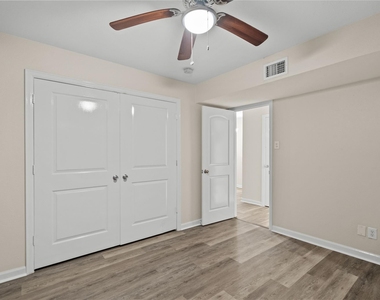 102 Strand Street - Photo Thumbnail 10