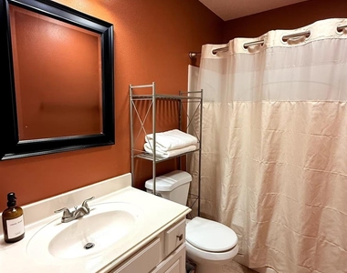 9430 Charter Ridge Drive - Photo Thumbnail 6