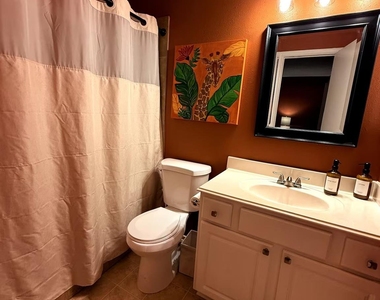 9430 Charter Ridge Drive - Photo Thumbnail 7