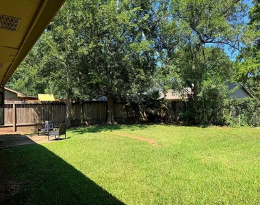 9430 Charter Ridge Drive - Photo Thumbnail 15