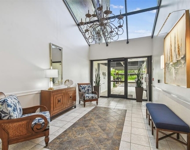 100 Oakmont Lane - Photo Thumbnail 41
