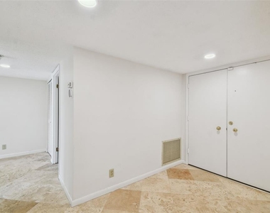 100 Oakmont Lane - Photo Thumbnail 26