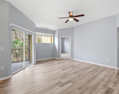 5125 Palm Springs Boulevard - Photo Thumbnail 9