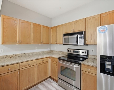 5125 Palm Springs Boulevard - Photo Thumbnail 10