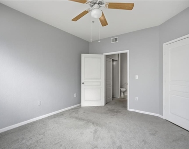 5125 Palm Springs Boulevard - Photo Thumbnail 20