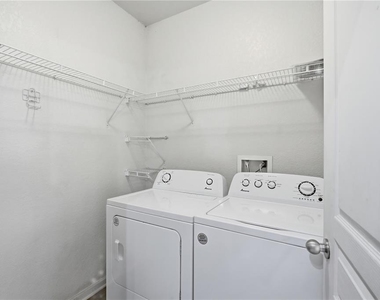 5125 Palm Springs Boulevard - Photo Thumbnail 12