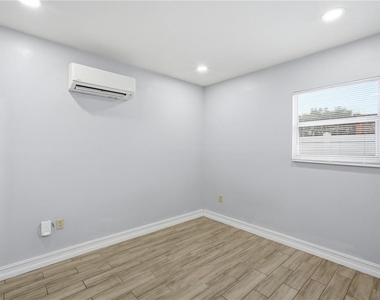 1411 E 24th Avenue - Photo Thumbnail 7