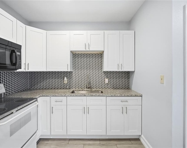 1411 E 24th Avenue - Photo Thumbnail 5