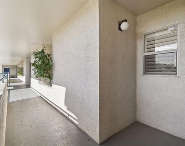 5557 Sea Forest Drive - Photo Thumbnail 33