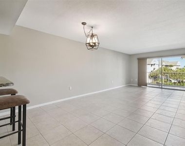 5557 Sea Forest Drive - Photo Thumbnail 11