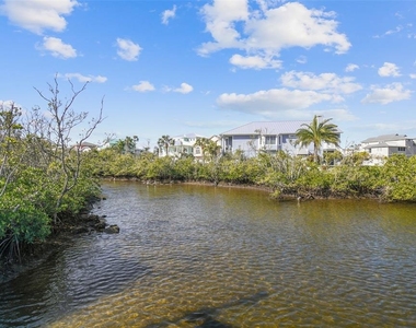 5557 Sea Forest Drive - Photo Thumbnail 46