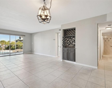 5557 Sea Forest Drive - Photo Thumbnail 12