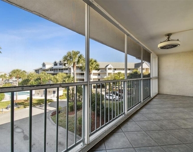 5557 Sea Forest Drive - Photo Thumbnail 20