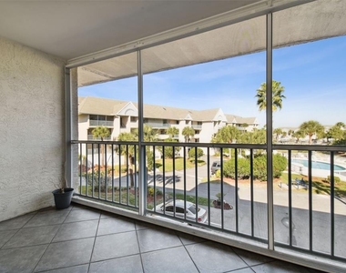 5557 Sea Forest Drive - Photo Thumbnail 19