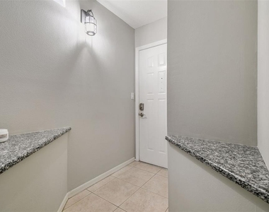 5557 Sea Forest Drive - Photo Thumbnail 42