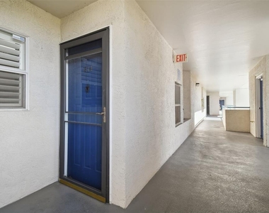 5557 Sea Forest Drive - Photo Thumbnail 31