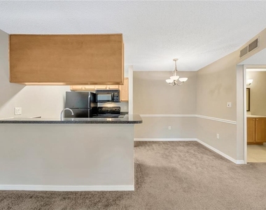 308 Lake Parsons Green - Photo Thumbnail 4