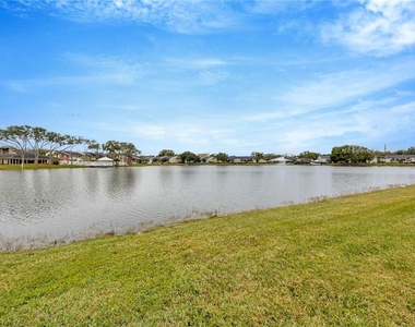 308 Lake Parsons Green - Photo Thumbnail 36