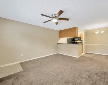 308 Lake Parsons Green - Photo Thumbnail 15